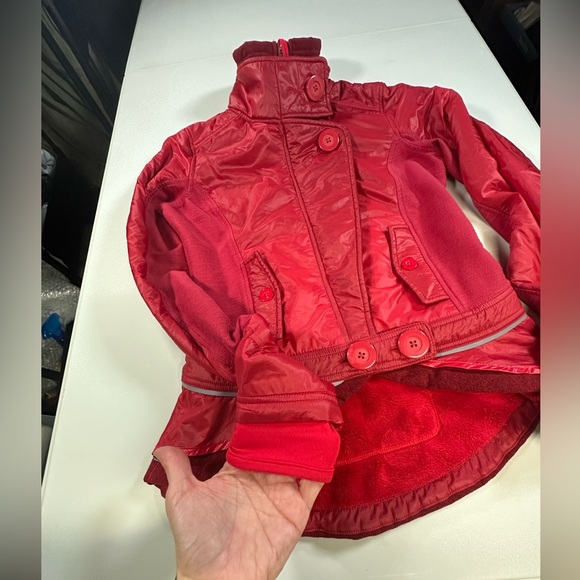 A267 Lululemon Pedal Power Jacket Burgundy Red Wine Sz 4 peplum fleece - Picture 10 of 15